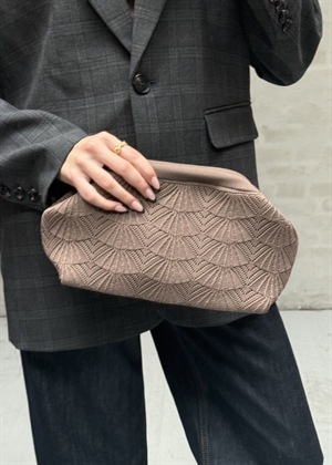 Shelly clutch Brown Pico 